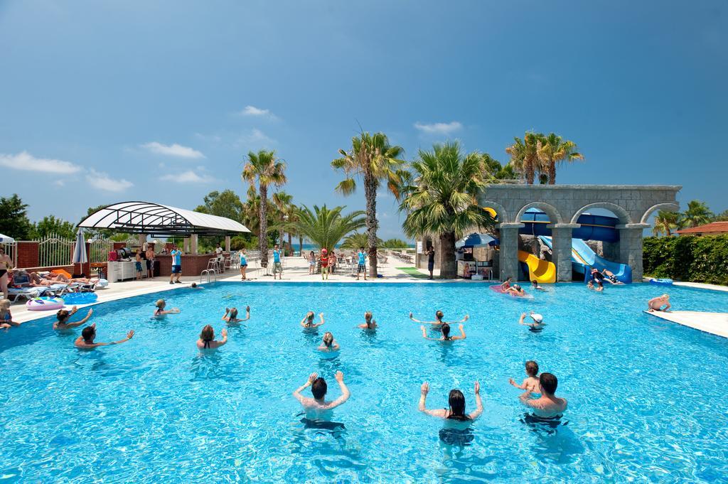 Thalia Beach Resort Hotel Ilica  Экстерьер фото