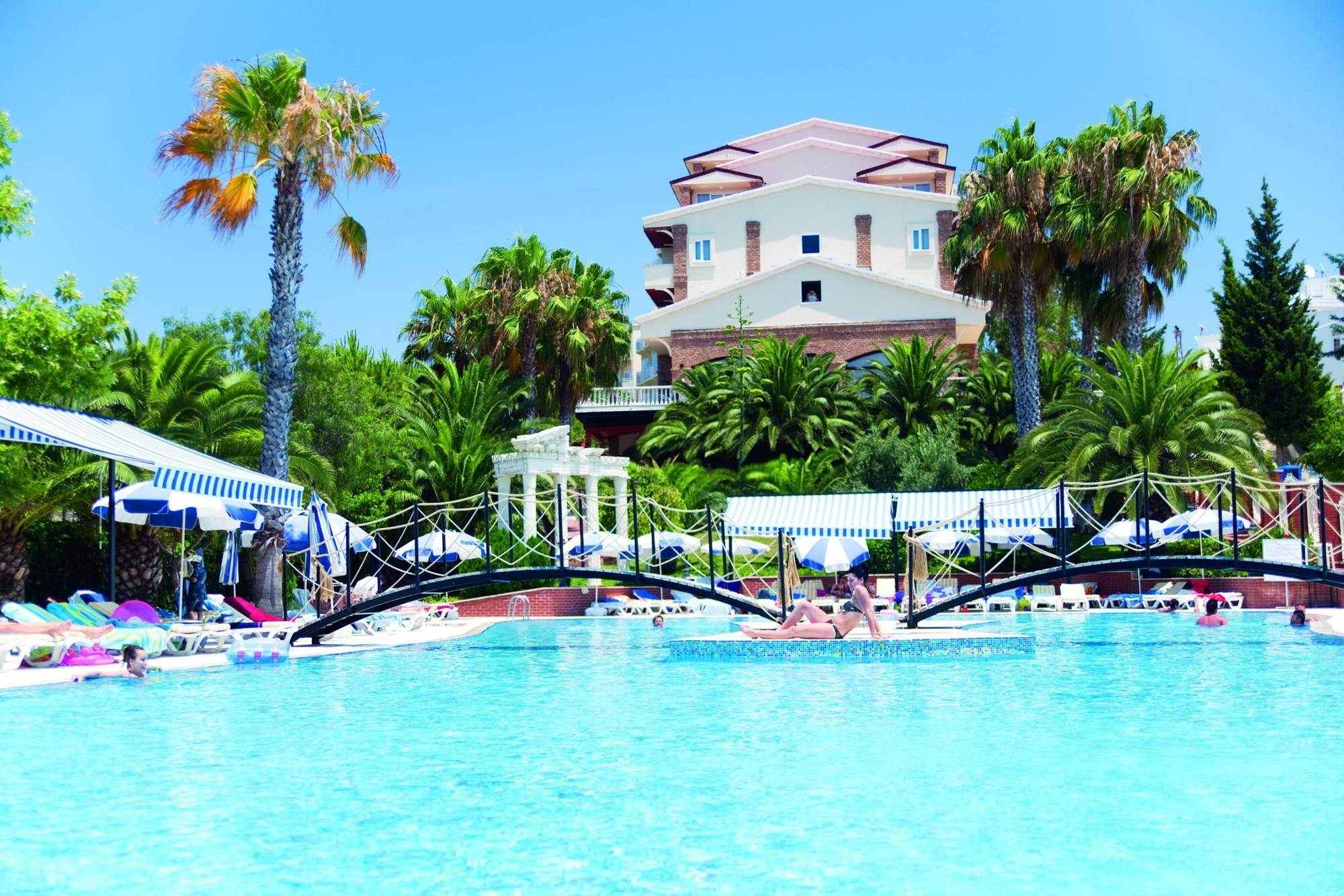 Thalia Beach Resort Hotel Ilica  Экстерьер фото